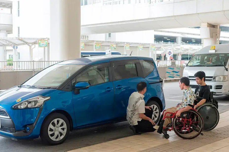 Self-propelled Rental Car